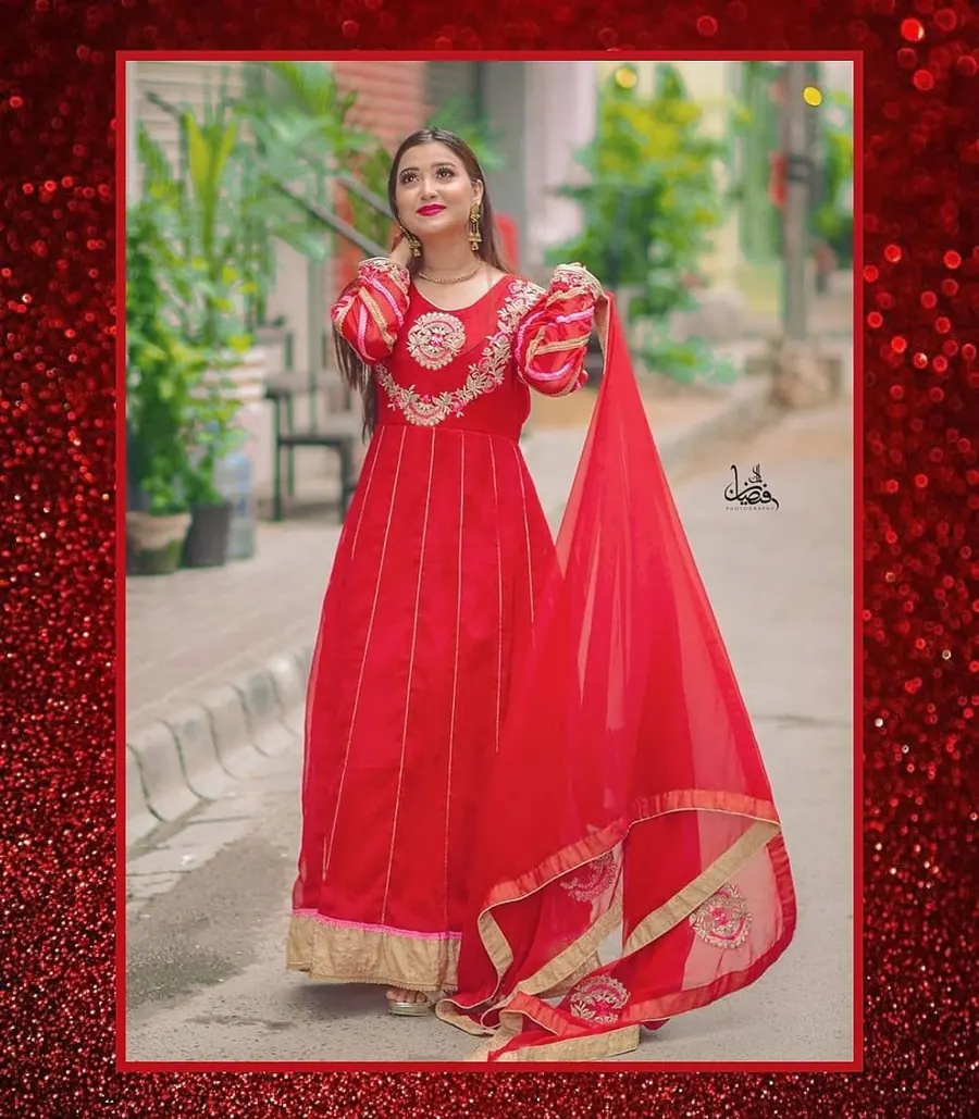 @eshahussainofficial wearing Ruby by LMA