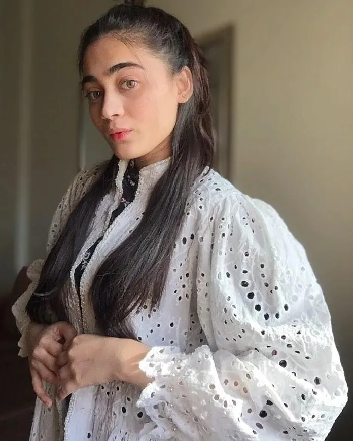 Chikankari Shrug, photo 5 of 5