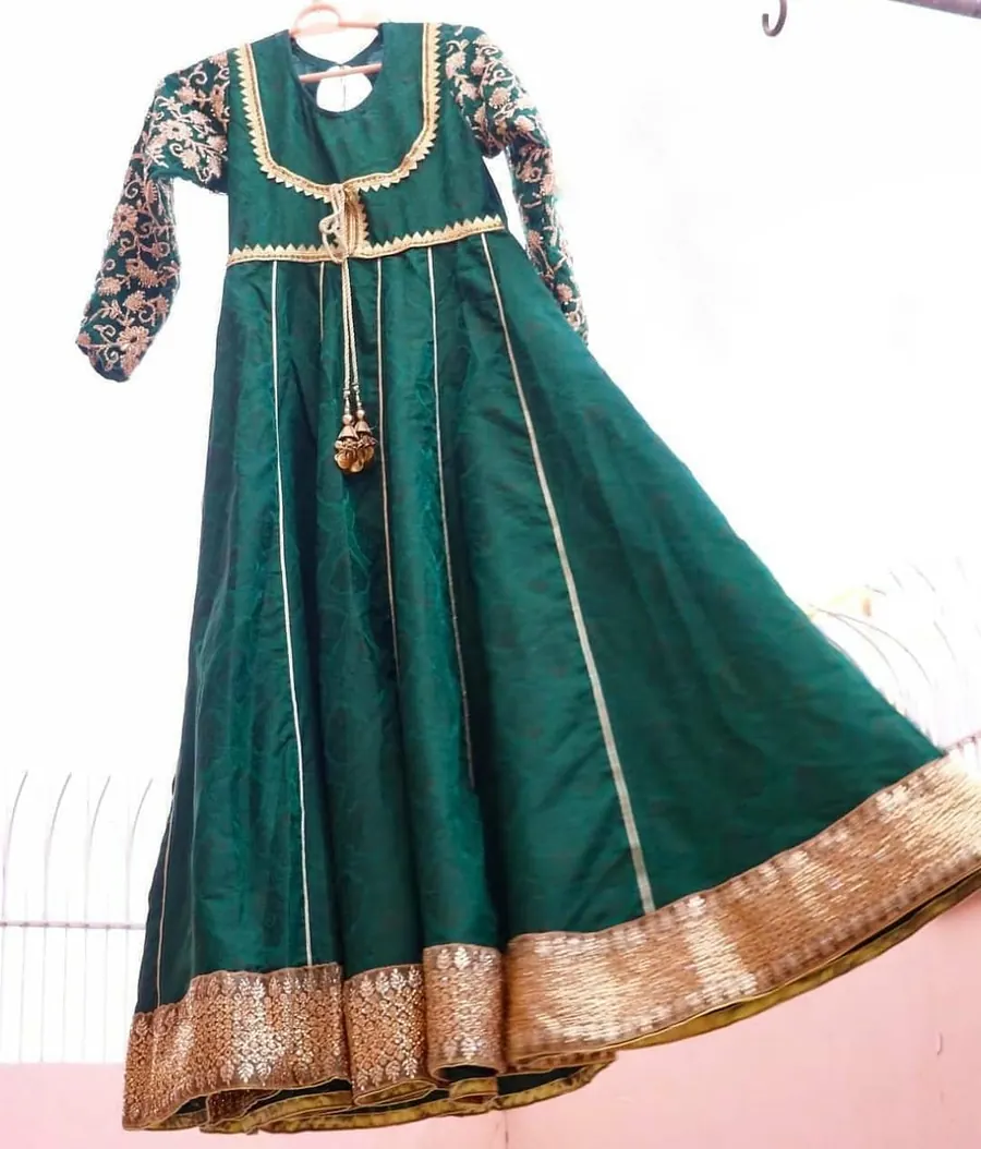 Gold in Emerald, photo 2 of 7