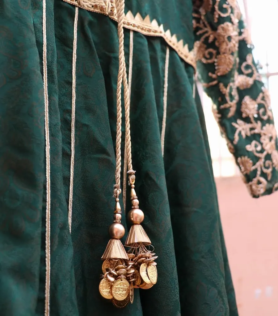 Gold in Emerald, photo 5 of 7