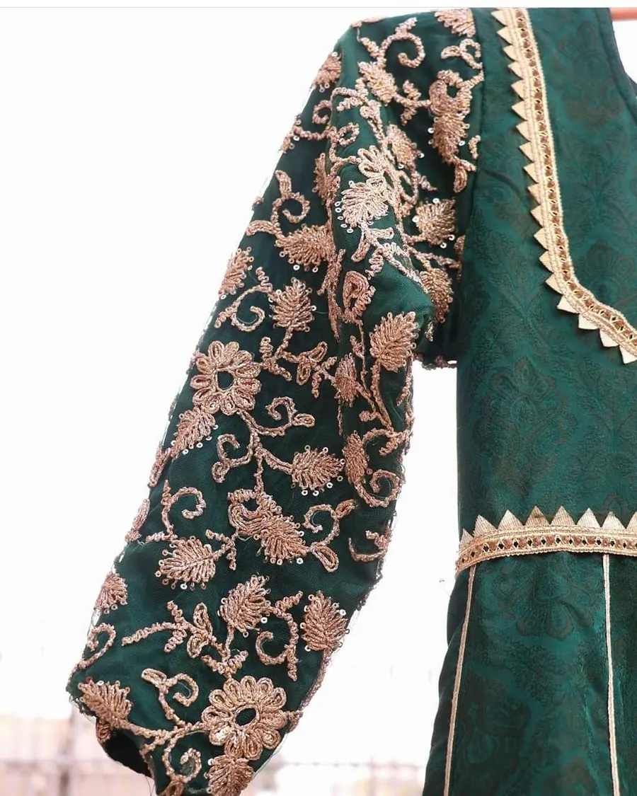 Gold in Emerald, photo 6 of 7