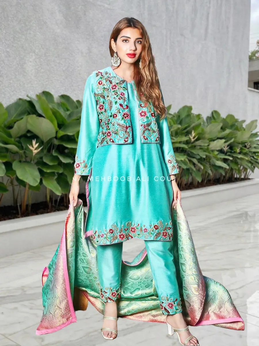 Nigah-e-Shauq, embroidered four-piece with a koti