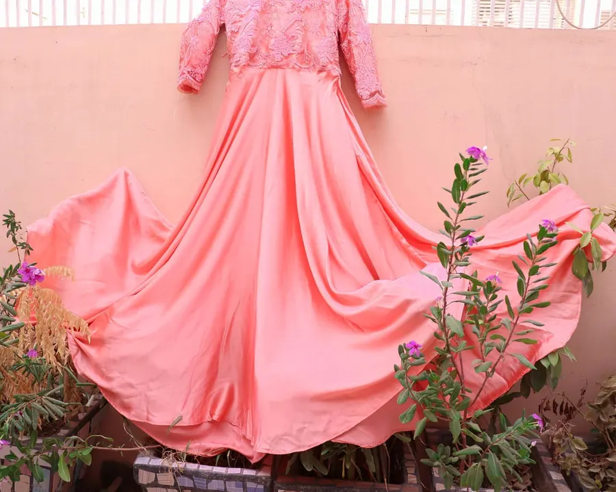Peachy Peach, photo 3 of 3