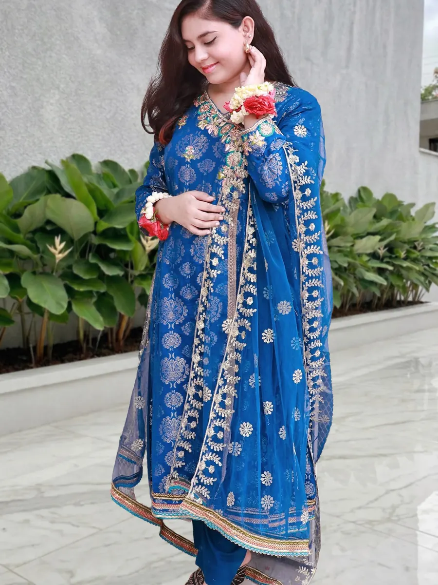 Sapphire, photo 4 of 8