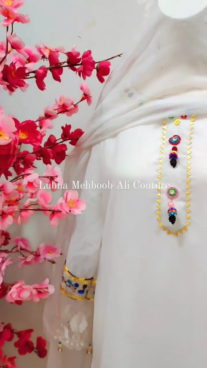 White Tassel Suit, photo 2 of 4