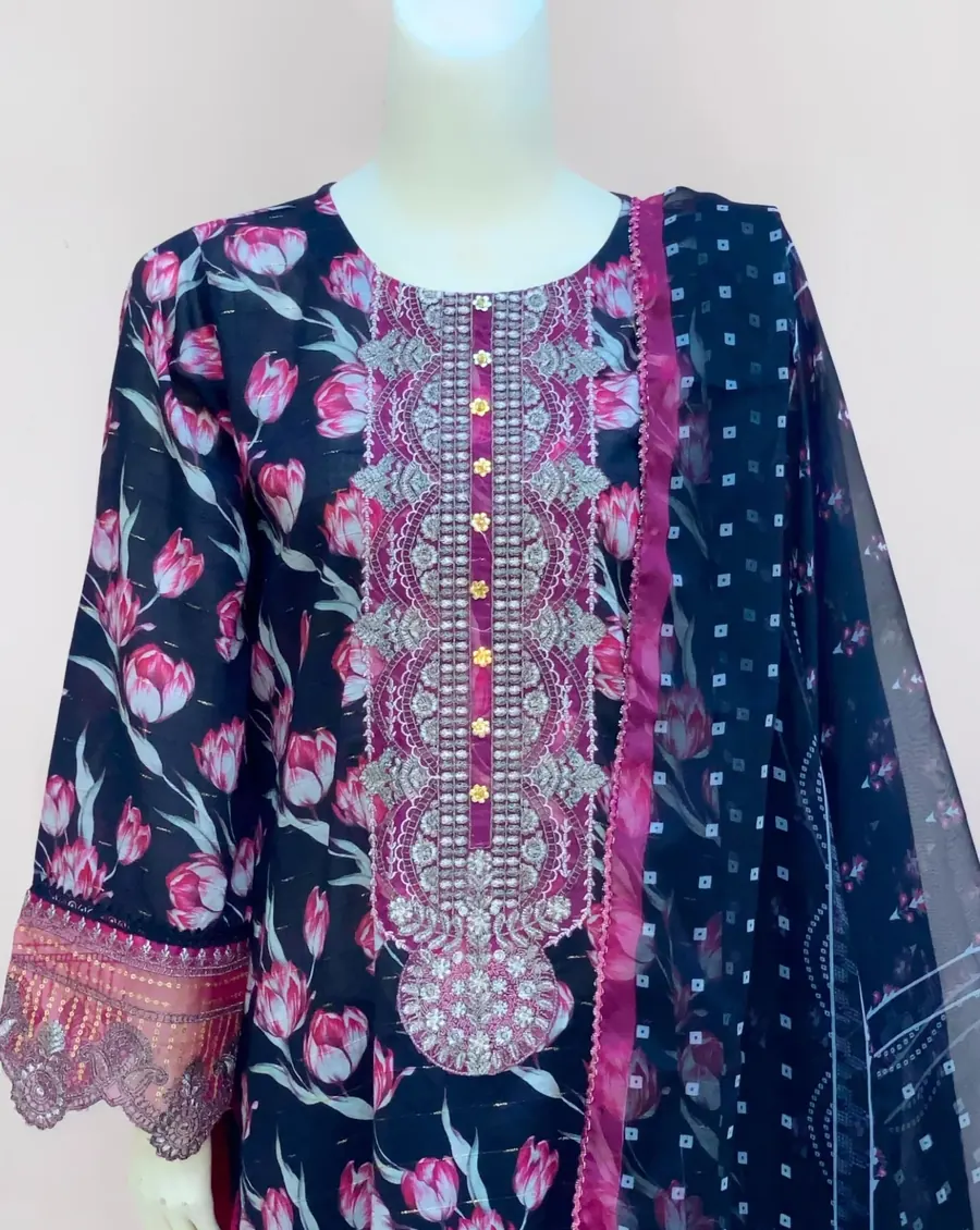 Zari Bahar, photo 5 of 8