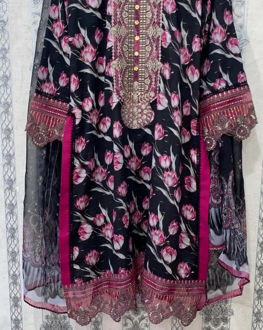 Zari Bahar, photo 8 of 8